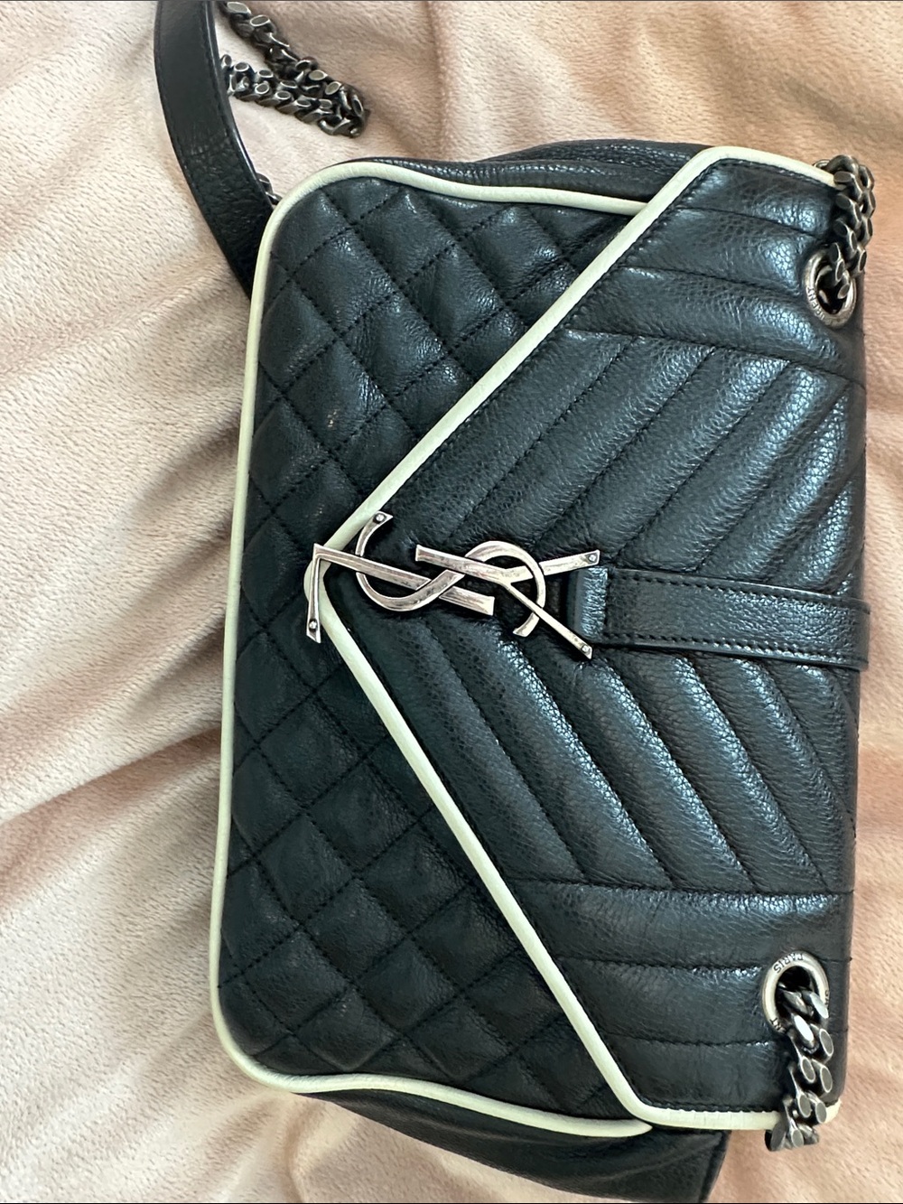 Saint Laurent Medium Monogram Triquilt Envelope Flap-Black with White Trim